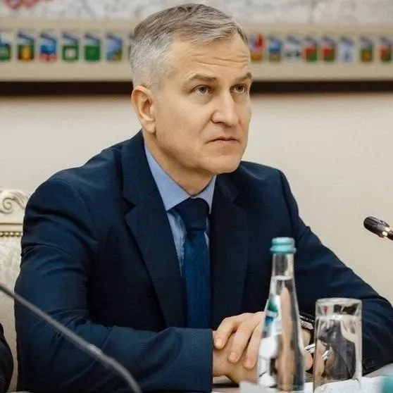 В Конышевском районе во время рабочей поездки заместитель губернатора получил травмы в результате дорожно‑транспортного происшествия.