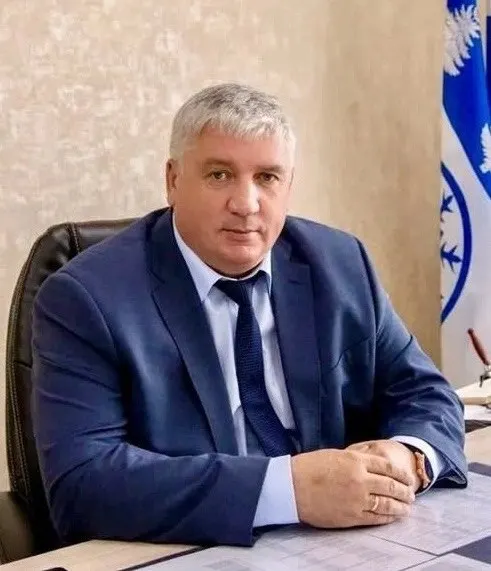 Депутаты городской думы Зимы сменили порядок избрания главы: мэра теперь будут выбирать народные избранники. Партия «Единая Россия» отказала действующему мэру и выдвинула председателя думы Наталью Деревягину.
