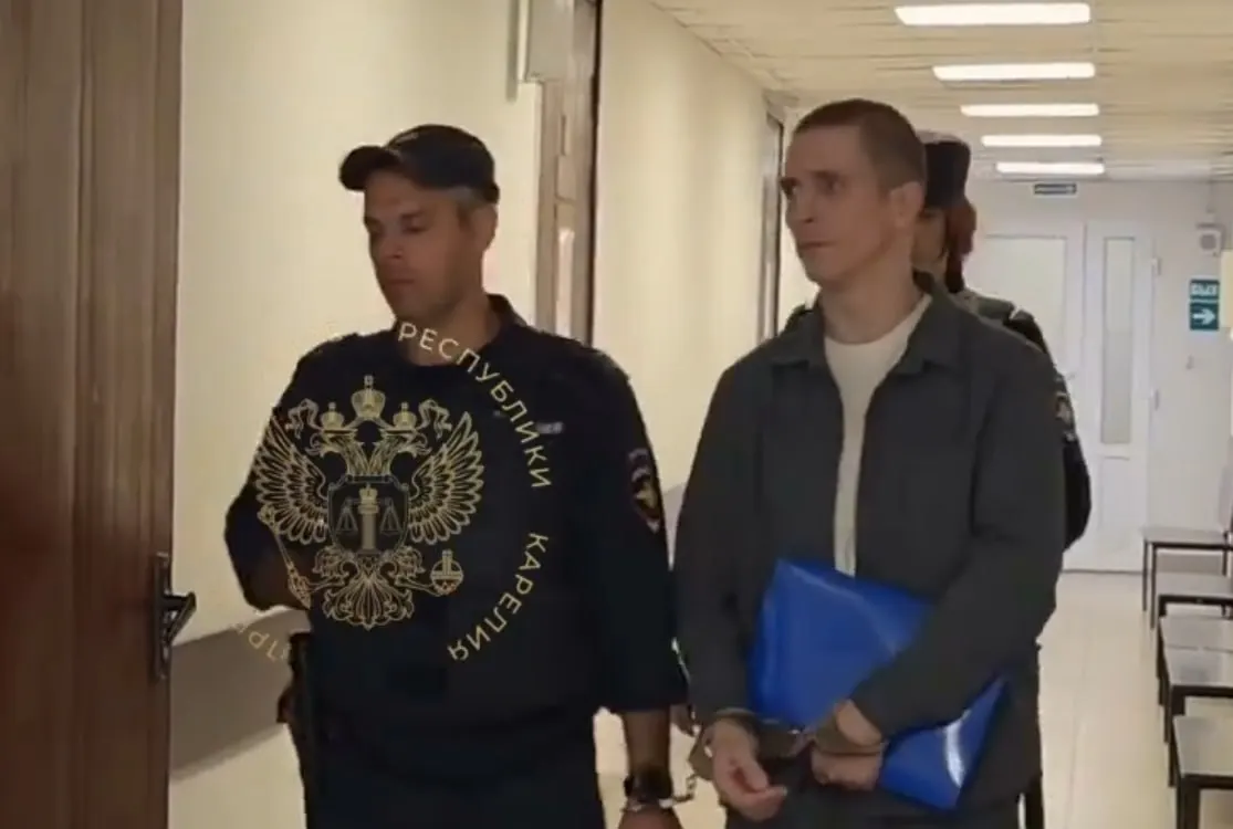 41-летнему ранее судимому мужчине продлили меру пресечения — он останется в СИЗО до 1 октября 2026 года. Преступление произошло 2 апреля, жертвами стали супружеская пара.