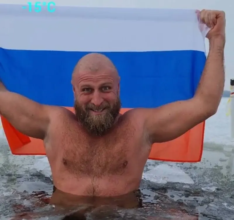 Сергей Трифонов, известный как блогер Серж Морж, зарегистрирован как кандидат в Госдуму; в его биографии указаны три судимости, две из которых погашены в 2020 году, ещё одна — в 2017 году.
