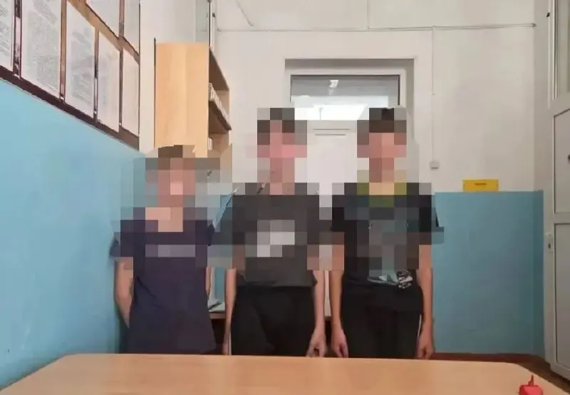 В Гулькевичском районе трое друзей 14, 12 и 16 лет ушли из дома; их обнаружили на берегу пруда в селе Соколовское и вернули родителям. Против несовершеннолетних противоправных действий не совершено.