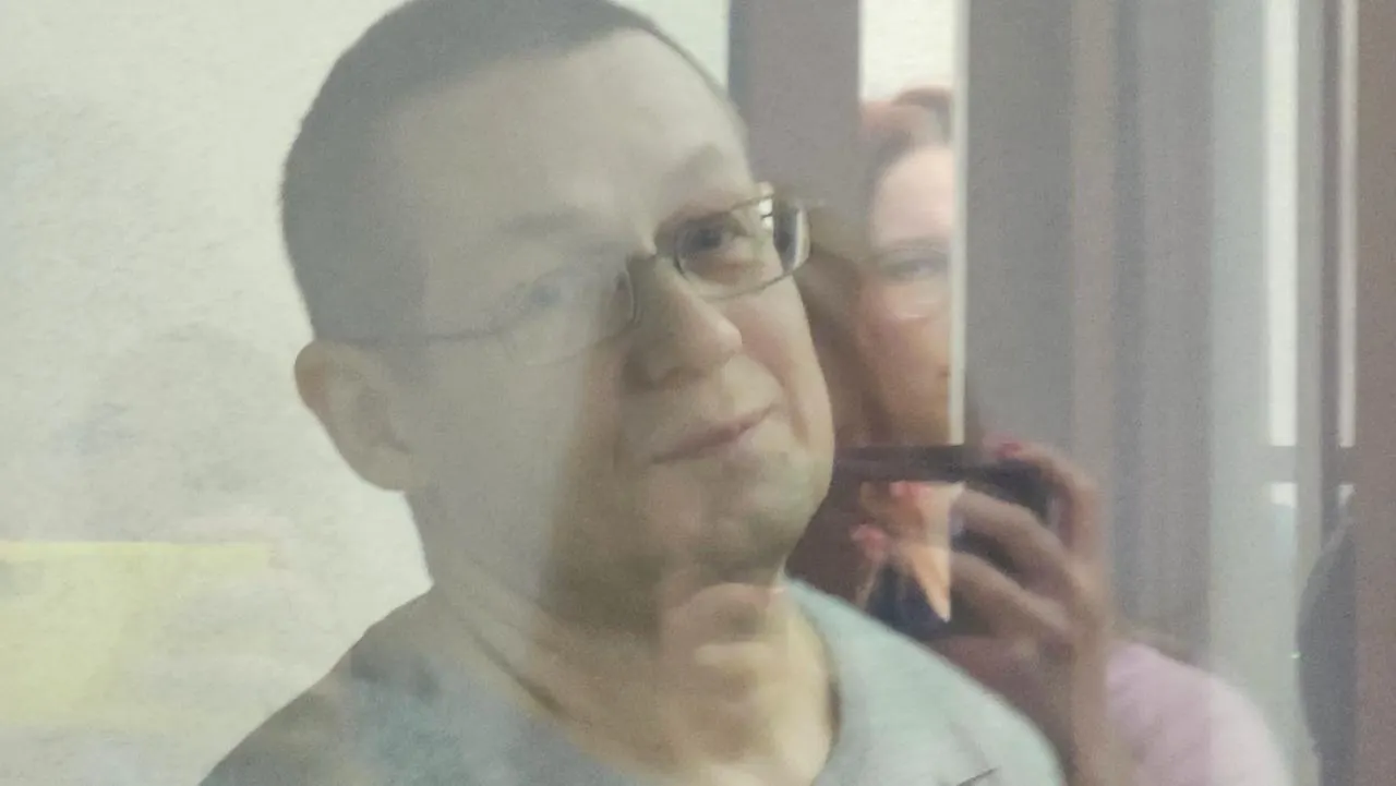 В отношении иеромонаха Никандра (Евгения Пинчука) возбуждено уголовное дело: следствие считает, что в комментариях он оправдывал генерала Власова и разжигал межнациональную ненависть. Подсудимый частично признал вину, заявив о неверной интерпретации его слов.