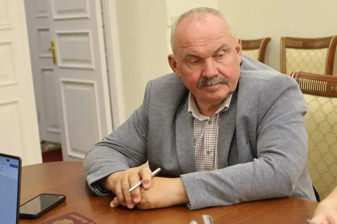Глава фракции «Партии пенсионеров» в облдуме подал документы в избирком и будет баллотироваться по одномандатному округу №130.