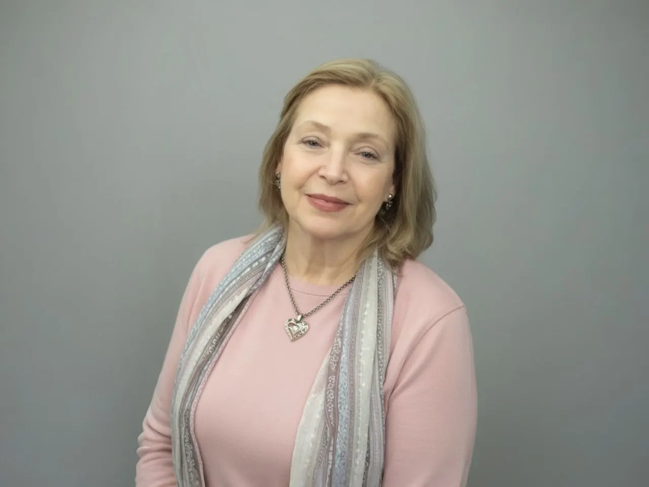 На 87‑м году жизни скончалась Елена Пащенкова, кандидат исторических наук. Полвека она работала в университете, прошла путь от лаборанта до заведующей кафедрой. Прощание состоится 24 июля на Центральном кладбище.