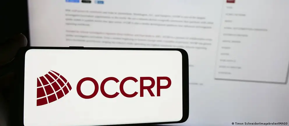 По показаниям почти полусотни бывших заключённых, медработник колонии №7 в Пакино применял психоэмоциональные и физические издевательства и не предоставлял необходимую помощь.