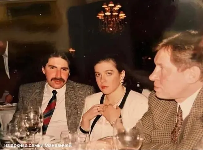 В Петербурге скончалась Марина Маневич. Смерть наступила 12 июля; в декабре ей исполнилось бы 59 лет. Последние годы она тяжело болела.