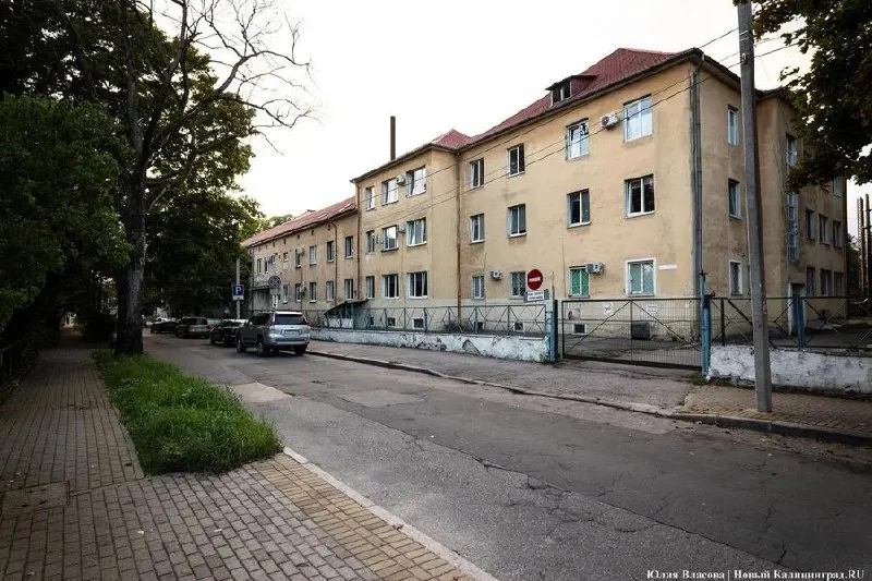 Городская больница объявила тендер на обследование подвалов и цокольных этажей для оценки возможности их использования в качестве гражданских укрытий; работы должны быть выполнены до конца года.
