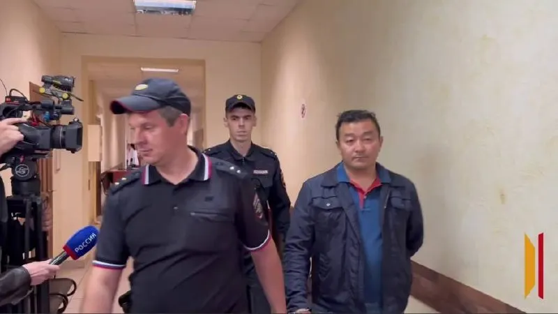 Кима вышел из следственного изолятора под запрет определённых действий; обвинение переквалифицировали — теперь ему вменяют растрату в особо крупном размере и злоупотребление полномочиями.