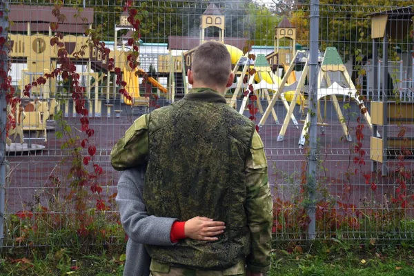В проекте поправок к приказу 2018 года предлагается прямо указывать необходимость защиты персонала и их семей в период мобилизации, при введении военного положения и в военное время; документ опубликован на федеральном портале проектов нормативных актов.