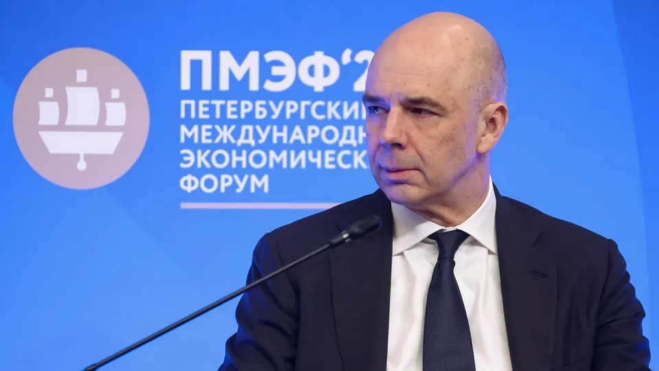 Несколько недавних аукционов по размещению государственных облигаций признаны несостоявшимися или прошли с очень низким спросом. Это связано с изменением ставки ЦБ и неопределённостью вокруг роста бюджетных расходов.