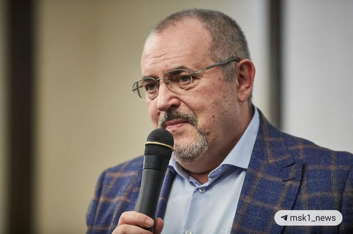 Надеждин освобождён из отделения полиции; он должен явиться в суд 17 июля. Отмечается, что он признан в РФ иноагентом.