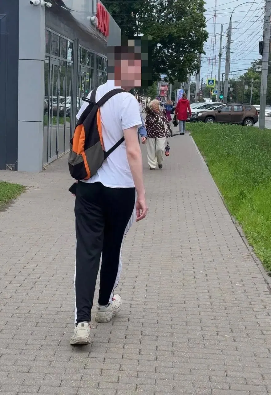 Жительница Кирова рассказала о двух эпизодах, когда мужчина в общественном транспорте намеренно прикасался к женщинам. Она призывает пассажиров не молчать и быть бдительными.