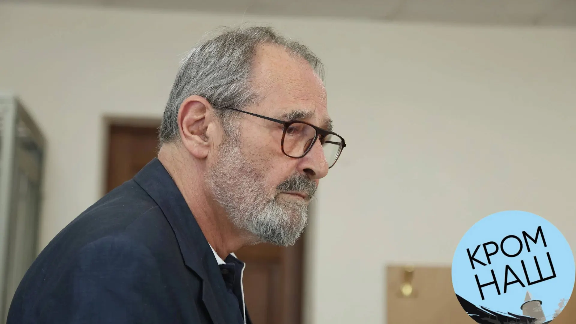 В суде по объединённому уголовному делу свидетель-психиатр рассказал о знакомстве с Львом Шлосбергом ещё в 1990-х и охарактеризовал его как выдержанного человека, ориентированного на заботу о людях.
