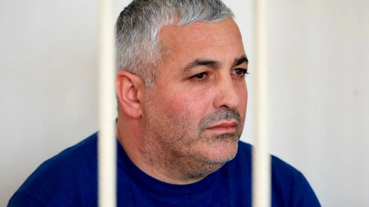 Областной суд отклонил жалобу защиты и продлил арест гендиректора подрядной компании, которого обвиняют в многомиллионных хищениях при исполнении госконтрактов по уборке нелегальных свалок.