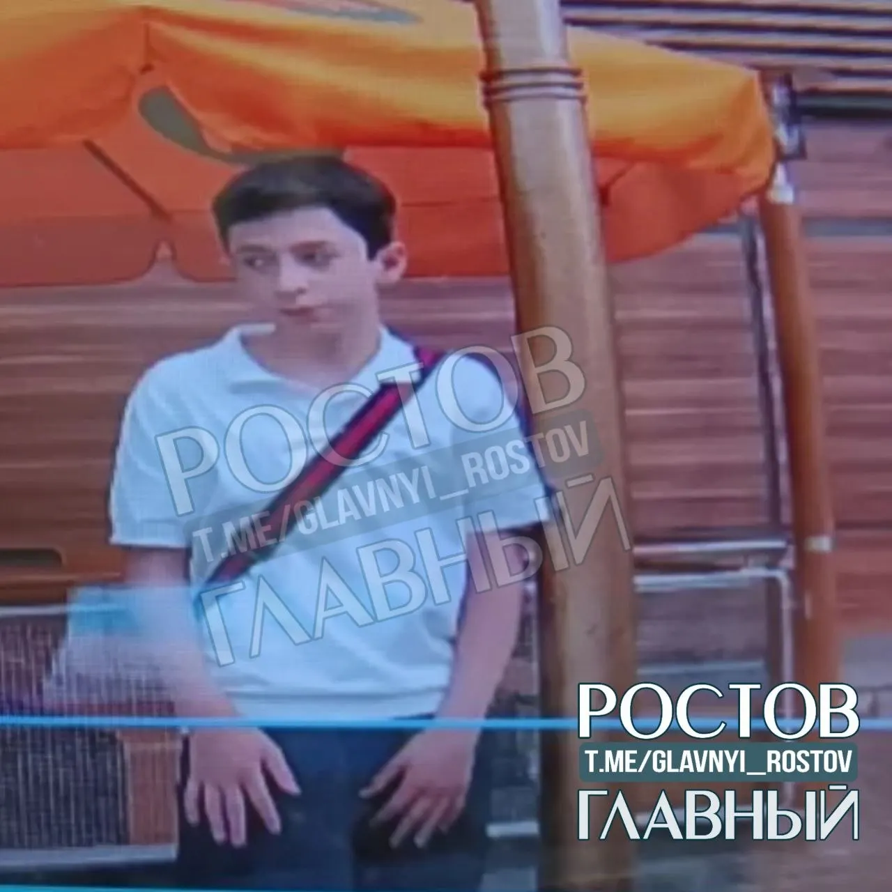 На парковке ТЦ «Площадь» несовершеннолетние не справились с управлением и столкнулись с машиной. Составлено заявление, владельцу предлагают урегулировать ущерб лично.