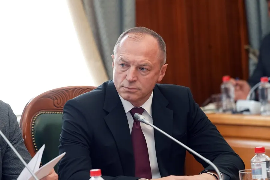 Губернатор объявил о назначении Николая Терехова: он приступил к обязанностям после работы главой Узловского района Тульской области. В биографии — военная служба, муниципальный опыт и профильное образование.