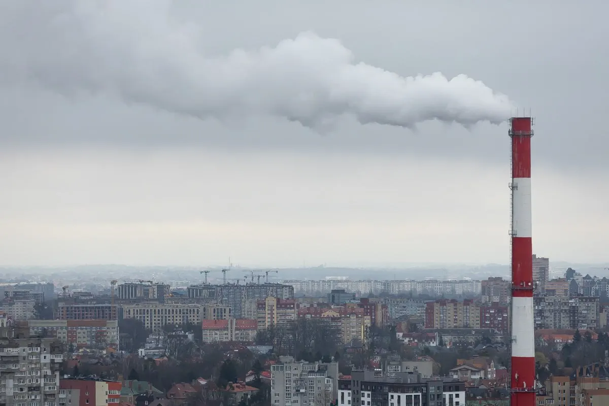 Калининград поднялся с пятого на второе место в обновлённом рейтинге городов России для проживания после выхода на пенсию — за него проголосовали 12% опрошенных.