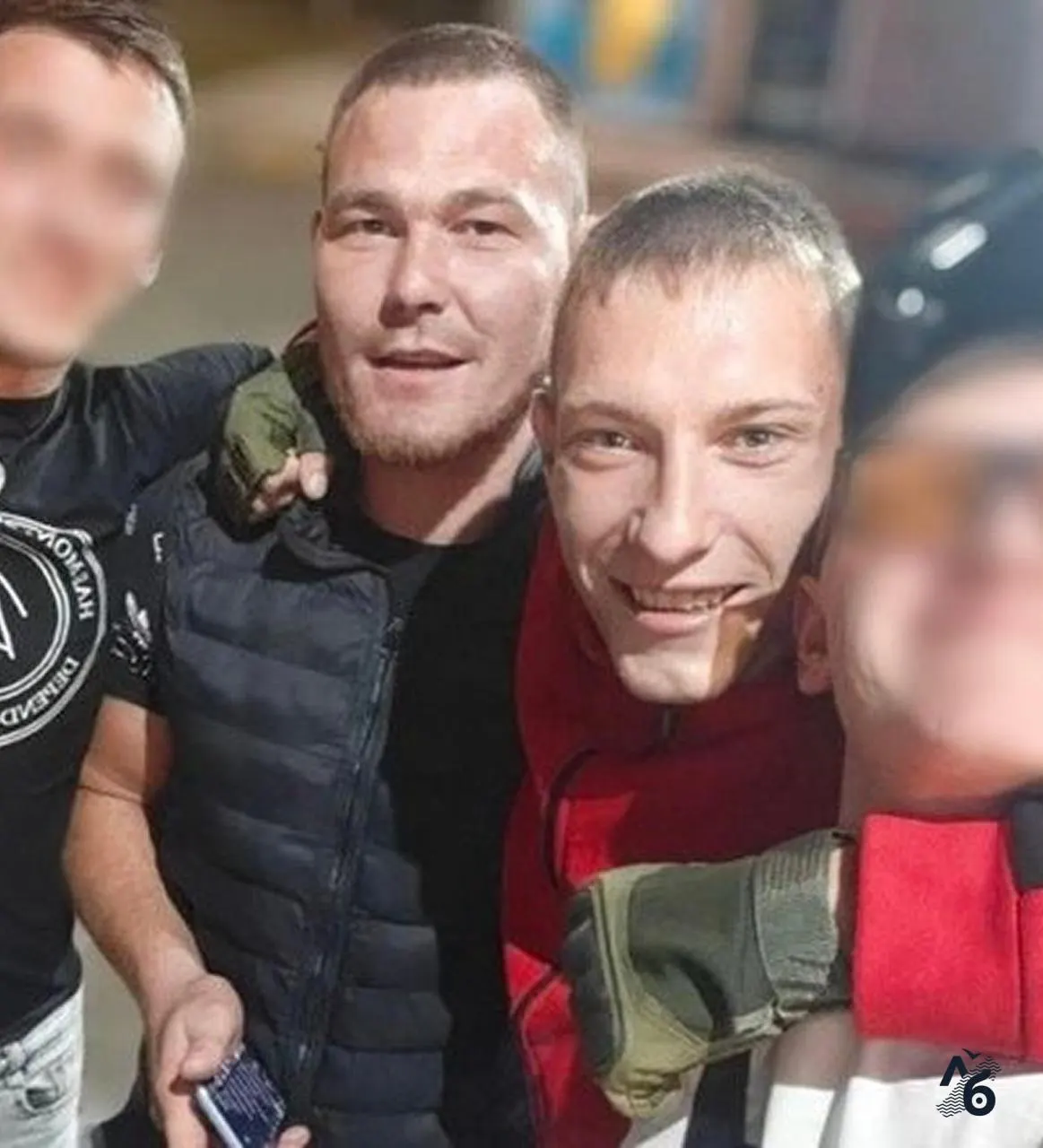 Военный суд назначил 23 и 21 год лишения свободы двум взрослым фигурантам, третьему — несовершеннолетнему — дали около шести с половиной лет в воспитательной колонии. По делу фигурируют обвинения в поджоге и подстрекательстве.
