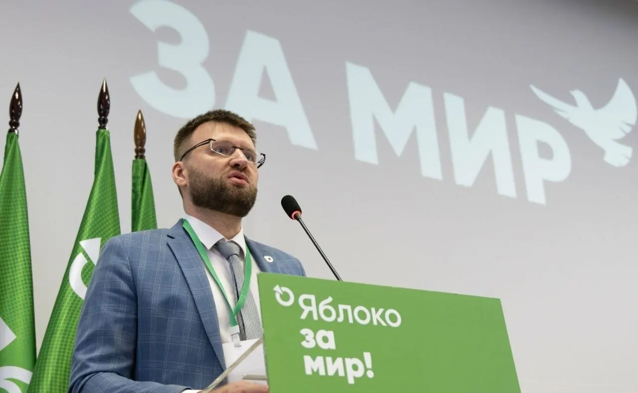 Владимиру Дорохову оставили статус иноагента: в решении ведомства названы «факты ведения политической деятельности» — от поздравления лидера партии до акций памяти и видео с запуском бумажных самолётиков против блокировки мессенджера.