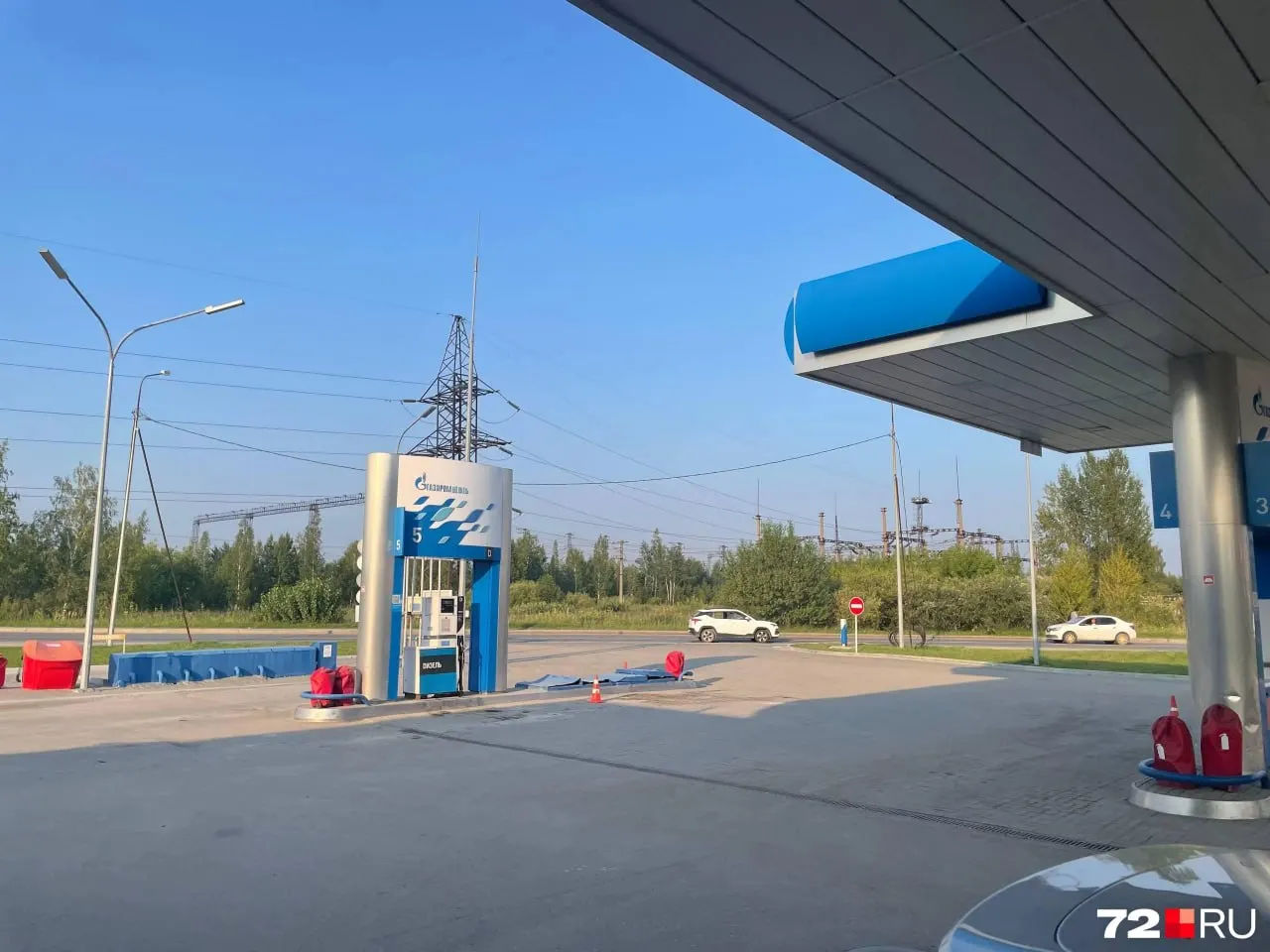 На автозаправке на Войновке топливо закончилось около часа назад; очередей нет, время следующей поставки пока неизвестно.