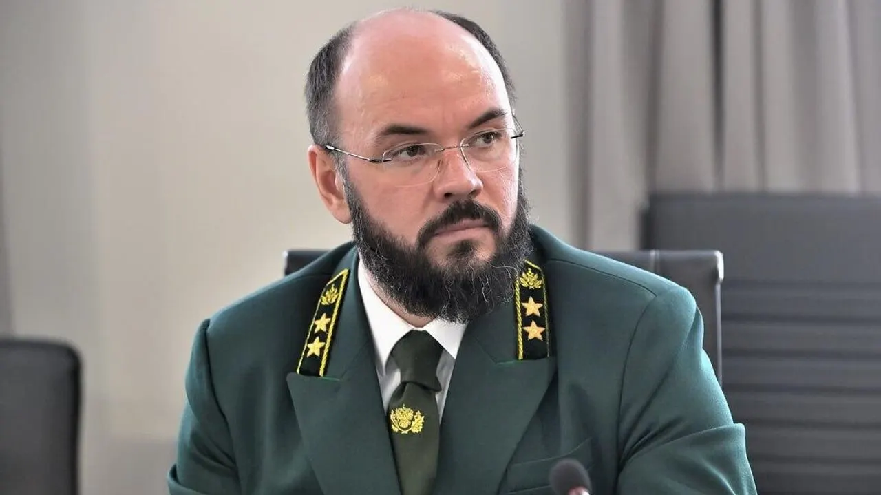 По делу о подделке отчетов и растрате средств на очистку реки Увы обвинение просит для бывшего министра семь лет колонии и лишение права занимать соответствующие должности на три года; ущерб бюджету оценивают более чем в 23 млн руб.