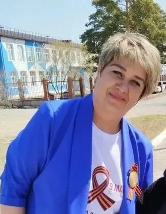 Суд признал главу посёлка виновной в хищении 200 тысяч рублей и заключении фиктивных договоров. Ей назначили 6,5 года лишения свободы и сняли с должности.