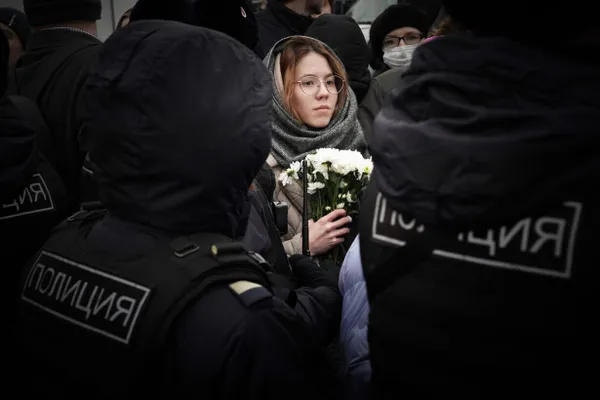 Родственники проводят открытый конкурс на дизайн памятника — приём работ до 31 января 2025 года, отбор финалистов в начале февраля, окончательный выбор — 16 февраля.