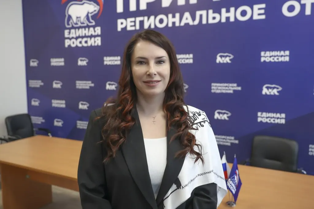 Региональное правительство подтвердило, что Елена Шиш 7 июля 2026 года покинула пост министра по собственному желанию. Она руководила ведомством с 2024 года.