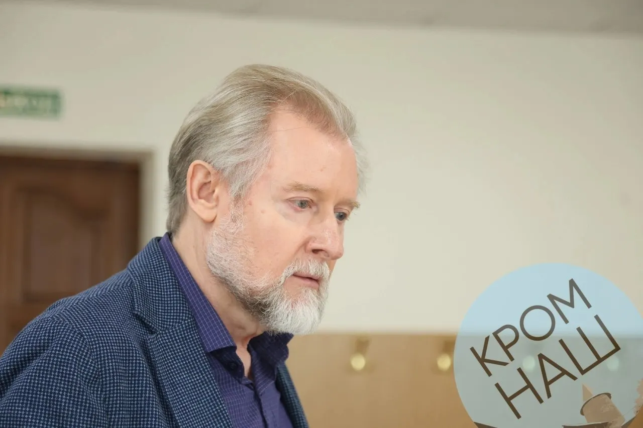 Политолог заявил, что заключение эксперта не опирается на научные методы и содержит признаки предвзятости; на этих выводах строится обвинение против политика.