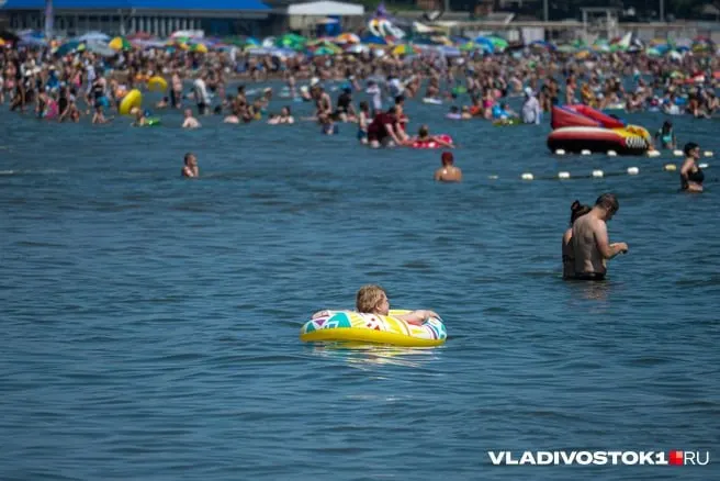 В разных районах Приморского края при купании погибли два мужчины. С начала июля на воде в регионе уже четыре погибших.