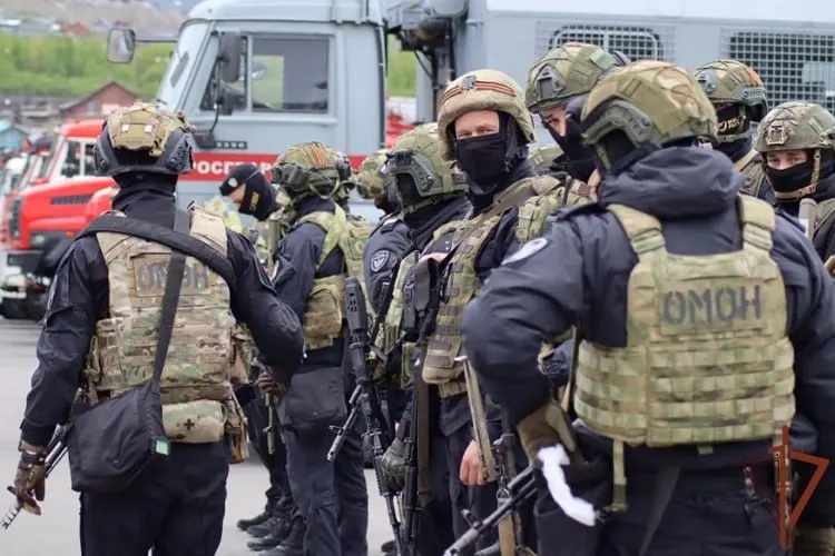 В проекте приказа ведомство закрепляет подготовку персонала, объектов и имущества к угрозам в период мобилизации, действия военного положения и военного времени; список задач расширят — в том числе для военнослужащих.