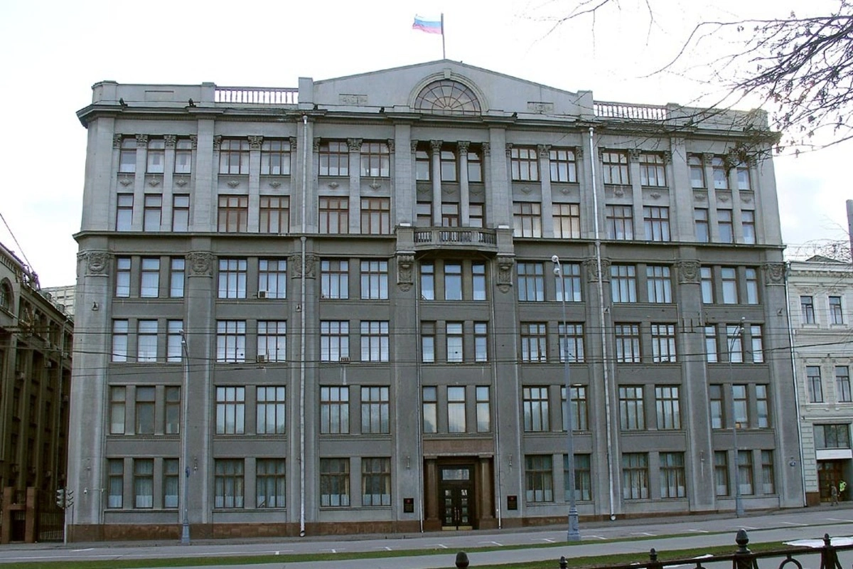Три источника в провластных СМИ сообщают, что в администрации президента в конце июня дали указание не публиковать изображения и видео последствий атак ВСУ по территории России и усилили давление с требованием подчеркивать результаты российских ударов.