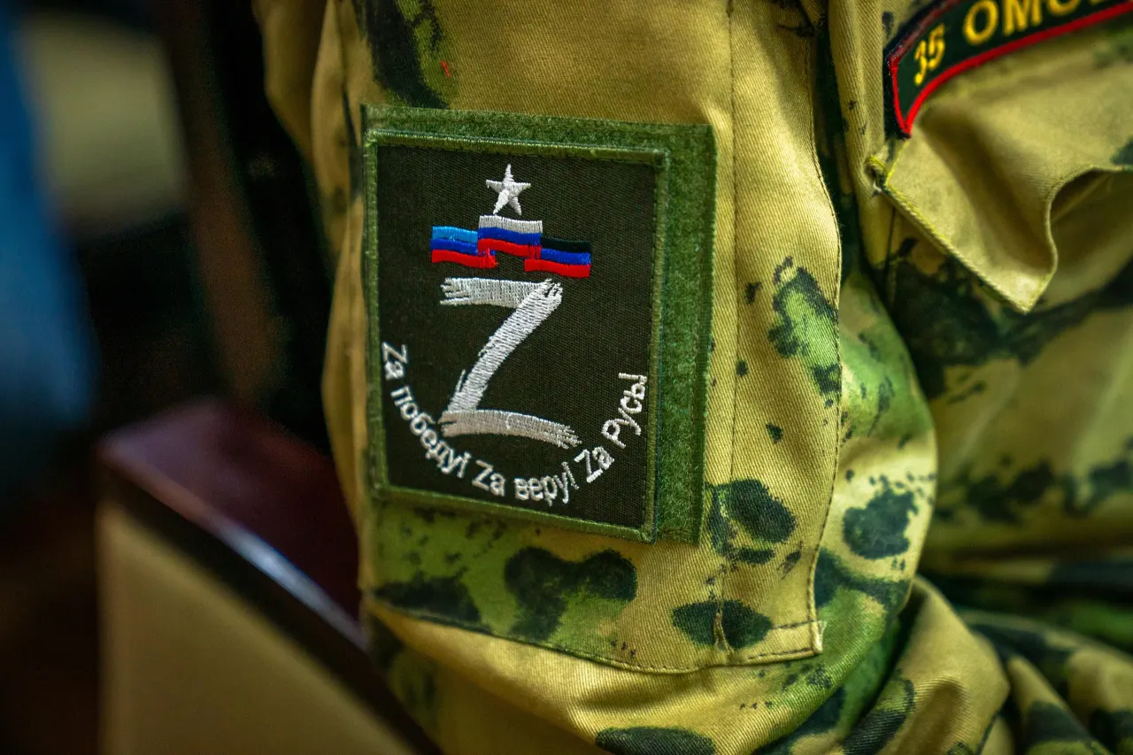 Эксперт анализирует противоречия в позициях Z-сообщества: критика власти в одних выражениях, поддержка войны — в других.