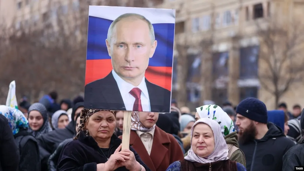 Магомед Бортиев осуждён на шесть лет колонии за публикации в интернете, которые, по версии следствия, призывали к насилию в отношении главы государства.