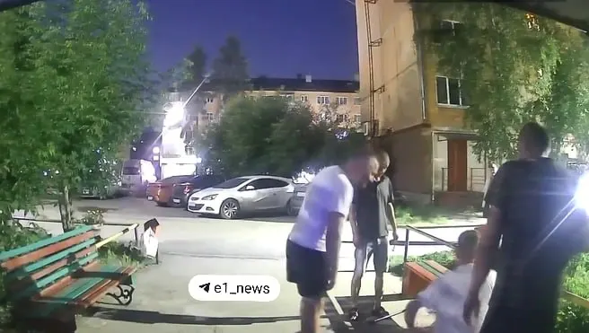 37-летний местный мужчина с судимостями обвиняется в нападении; следствие уточняет все обстоятельства инцидента.