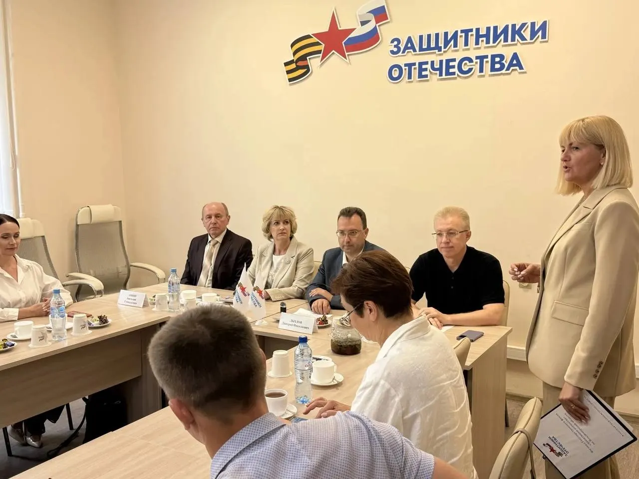 Победители — авторы материалов о сборе средств, участии музыкантов в госпитале и истории стойкости; организаторы планируют архивировать лучшие работы.