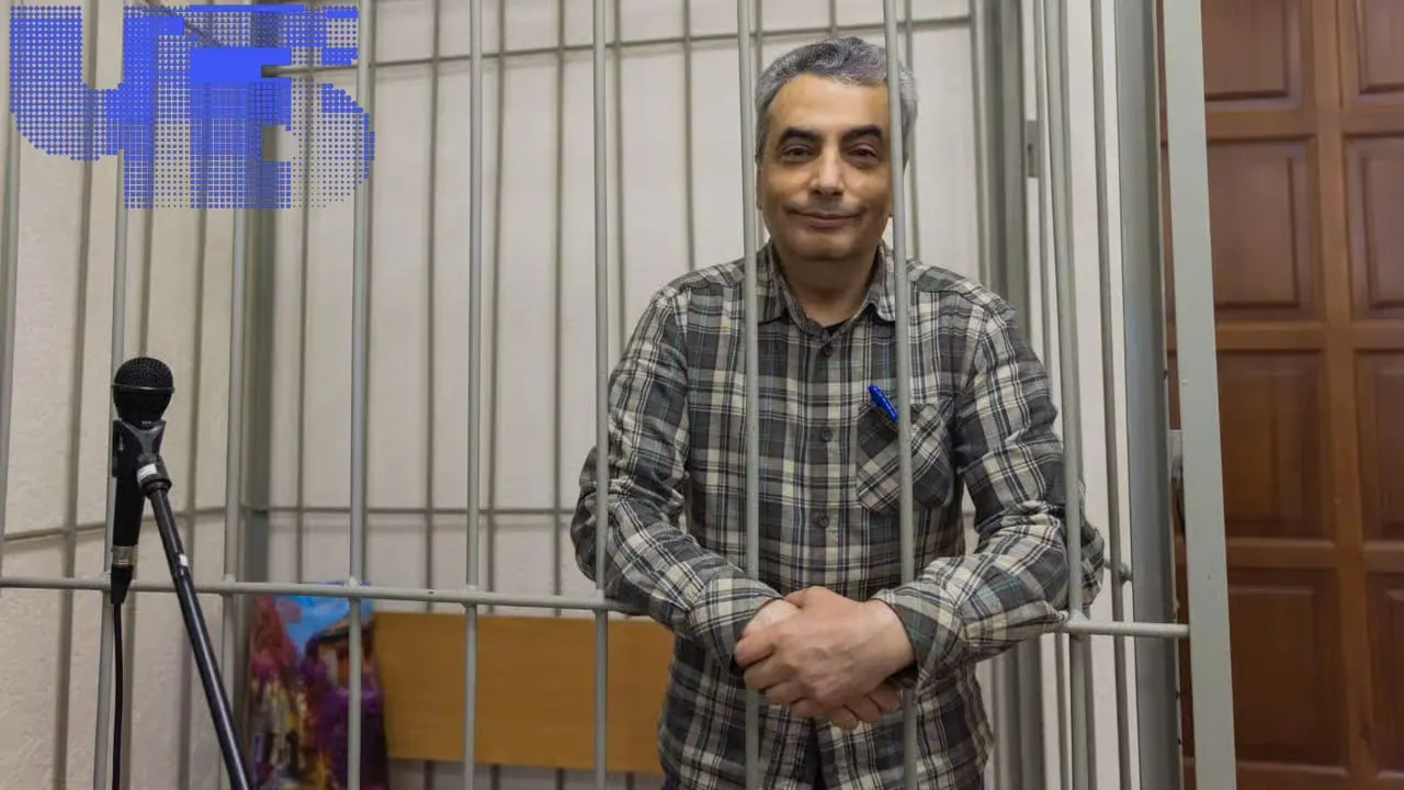 Заместителю председателя партии «Яблоко» Льву Шлосбергу сегодня объявят вердикт; гособвинение требует 12 лет и 1 месяц лишения свободы.