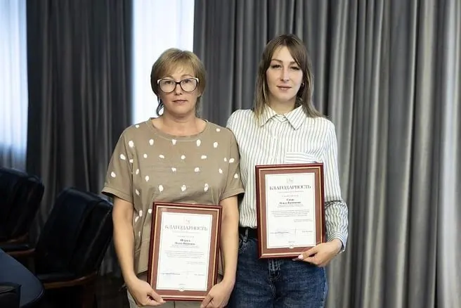 Две приморские женщины нашли тонущего ребёнка на пляже и оказали помощь, за что получили благодарность городской администрации.