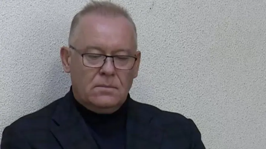 Суд отказал в отсрочке исполнения наказания экс-чиновнику и его заместителю по делу о махинациях на выборах; приговор предусматривает 10 и 5 лет заключения и выплату 6,8 млн рублей.