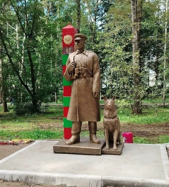 В парке Победы состоится открытие памятника пограничникам всех поколений. Митинг начнется в 10:00.