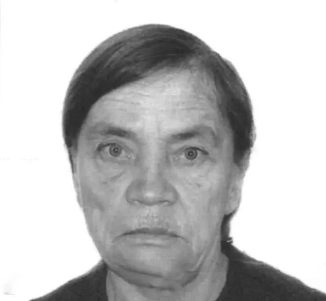 Две женщины исчезли во время похода за грибами в лесу района деревни Евдокимова. Поиск ведут полиция, МЧС и волонтёры; просьба сообщать любую информацию.