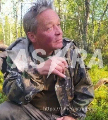 59-летний Сергей Милкин, инвалид с тяжелым заболеванием сердца и отсутствием голоса, погиб через месяц после направления на войну. По словам близких, отец подписал контракт под давлением.