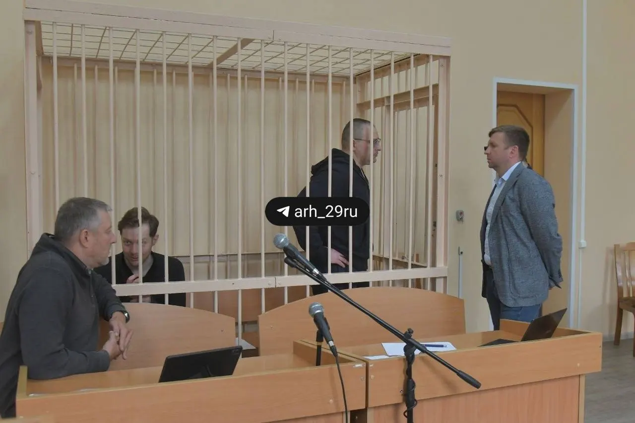 По версии следствия, посредник должен был передать более 10 млн рублей за доступ к тепловой энергии больницы, необходимой для строительства и ввода объекта в эксплуатацию.
