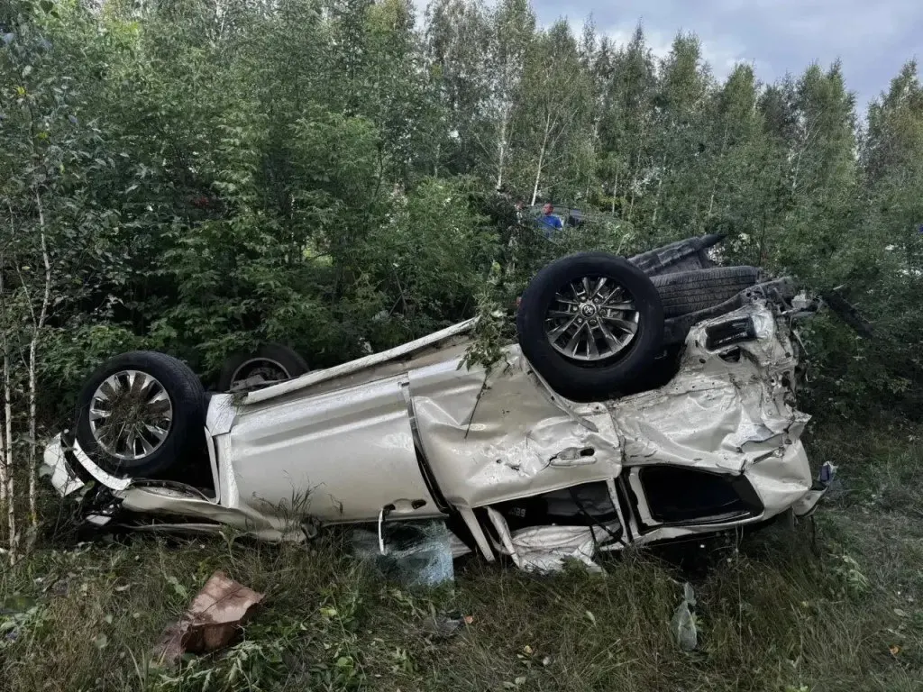 На трассе Омск — Красноярка произошла смертельная авария: погибли двое, среди пострадавших — двухмесячный младенец.