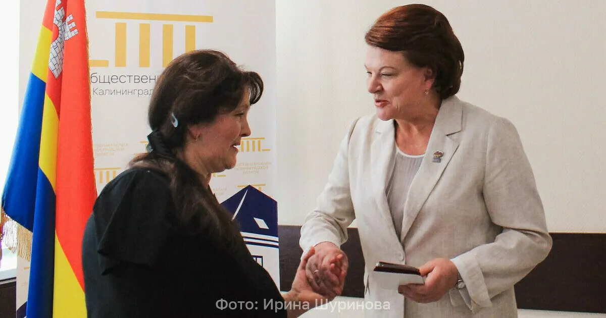Галина Долгальёва получила награду к 80-летию Калининградской области за смелый и самоотверженный поступок, став примером для жителей региона.