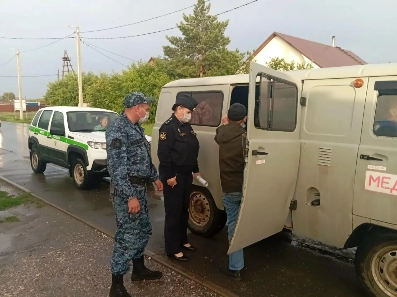 Три человека вынуждены обратиться к принудительным мерам после отказа от добровольного обследования; повторные случаи фиксируются в регионе в марте.