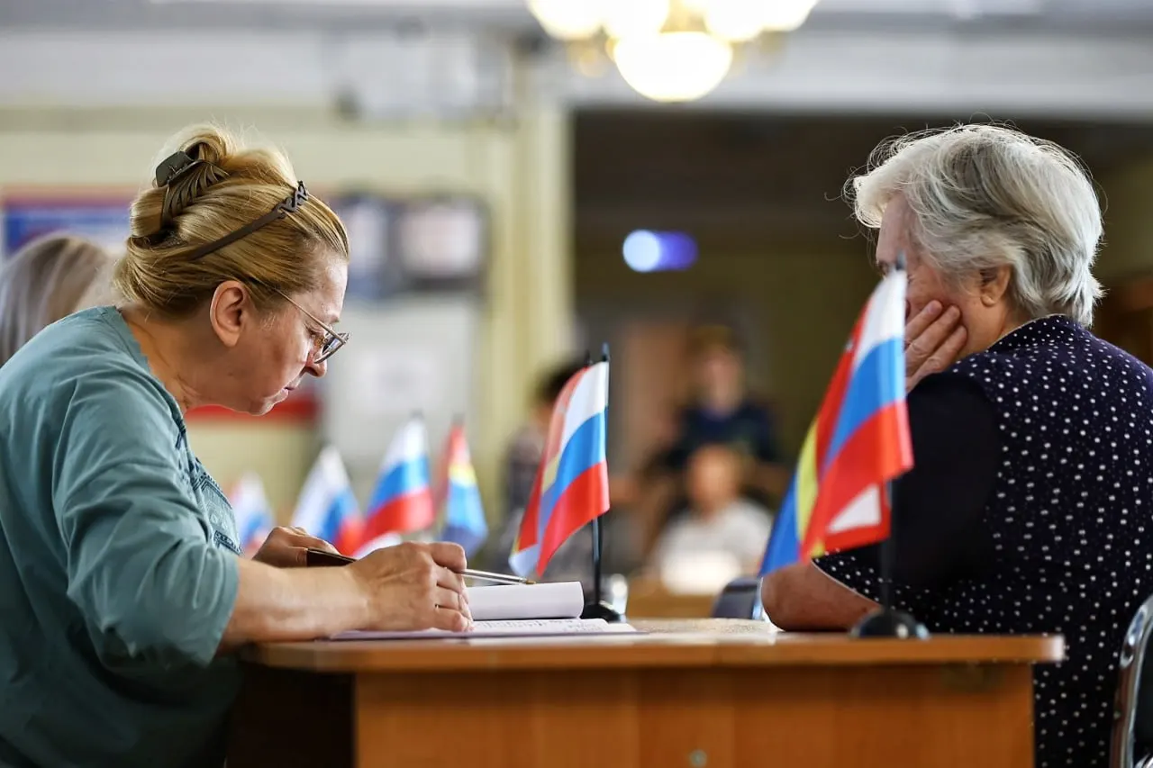 Подготовлено 467 резервных помещений на 566 участков, обеспечены транспортировка, электроснабжение и безопасность; запланированы учения.