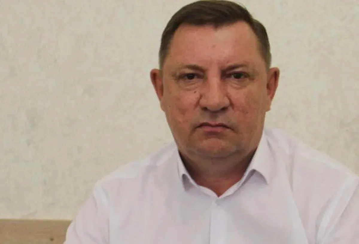 Суд вынес приговор экс-главе района за фиктивную занятость в школах и злоупотребление должностными полномочиями.