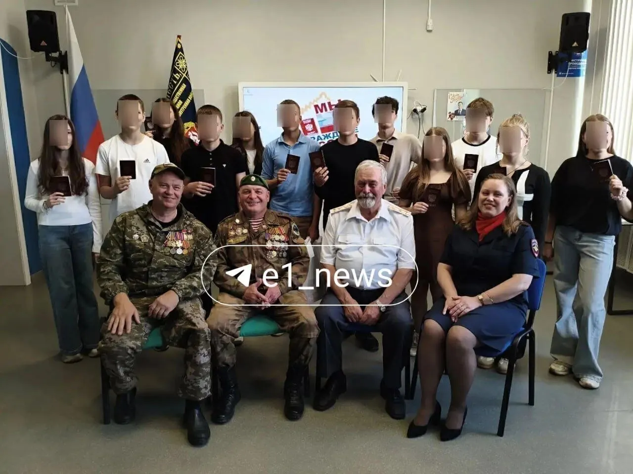 Ветеран СВО стал жертвой нападения и угроз на улице после того, как заступился за знакомую; последствия — травмы и операции, нападавший задержан и расследование продолжается.