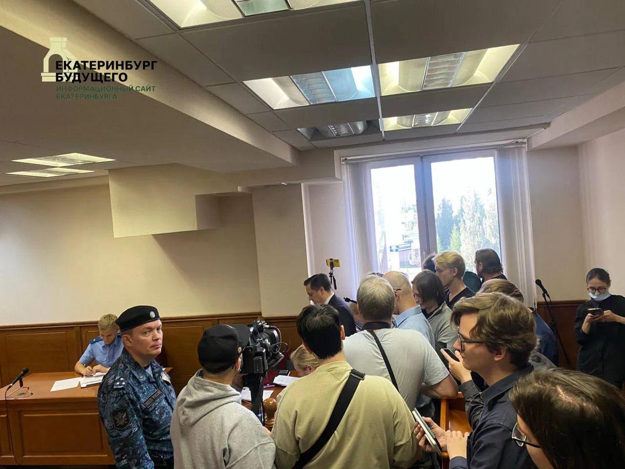 Партия ЛДПР повторяет аргументы о незаконной агитации и нарушении авторских прав, приводя примеры из интервью и регионального канала.